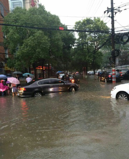 南昌暴雨过后，清新城市美景速递